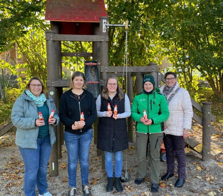 Frauenbund spendiert Nikoläuse