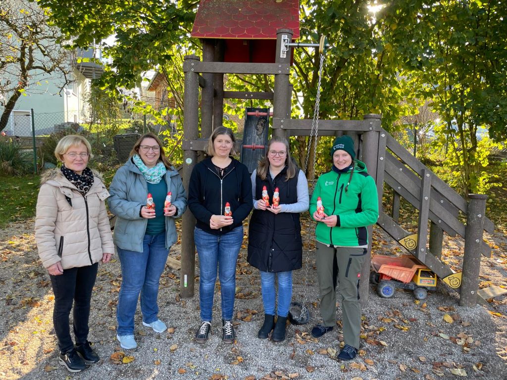 Spende Frauenbund 2 Spende vom Frauenbund - Nikoläuse