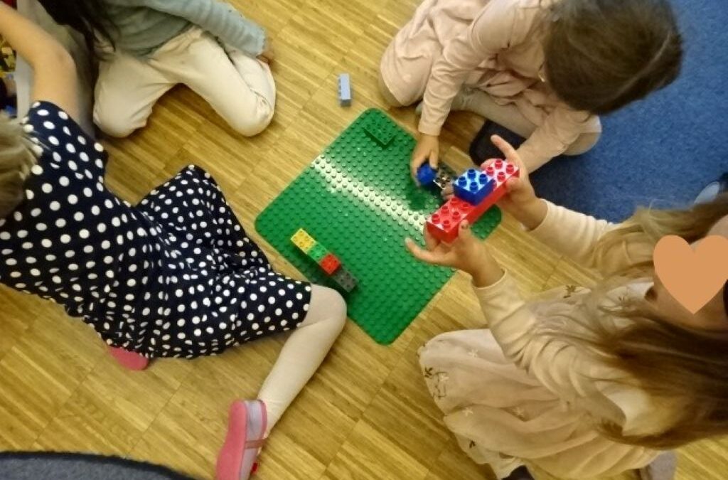 Bauen mit Duplo-Steinen