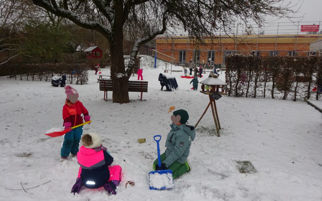 Spielen im Schnee1